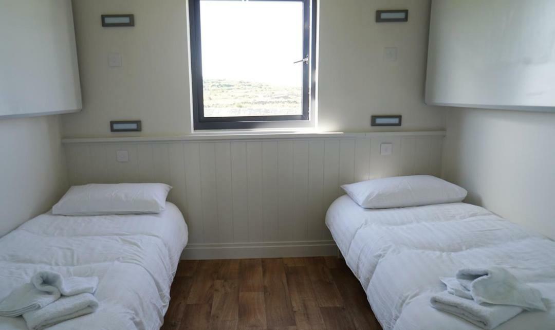 Hotel Aran Islands Camping&Glamping Kilronan  Exterior foto